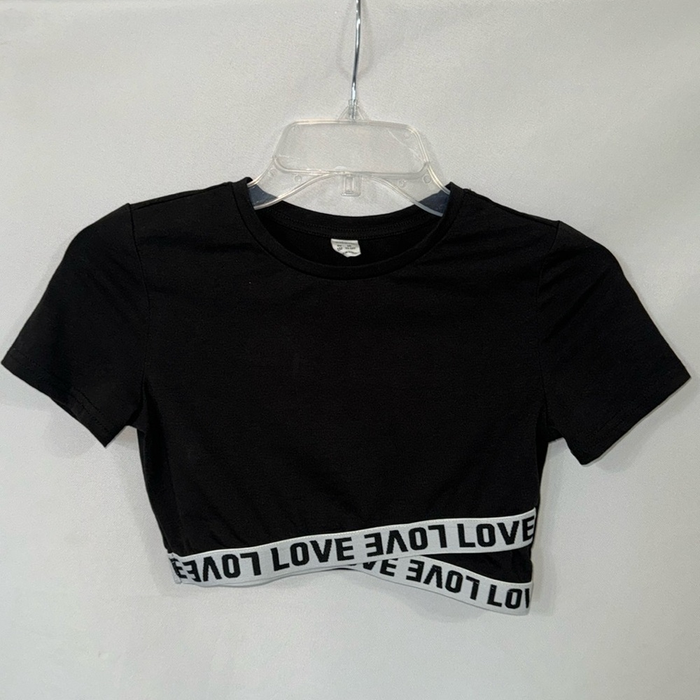 SHEIN Youth 11-12 Crop Top